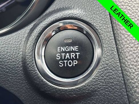 Used 2018 Subaru Outback 3.6R Touring AWD/4WD image 17