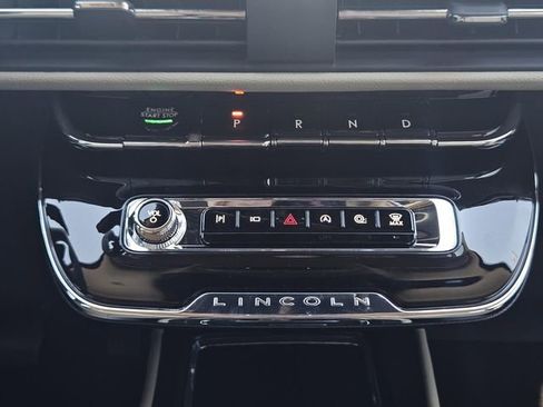 New 2026 Lincoln Corsair Premiere image 12