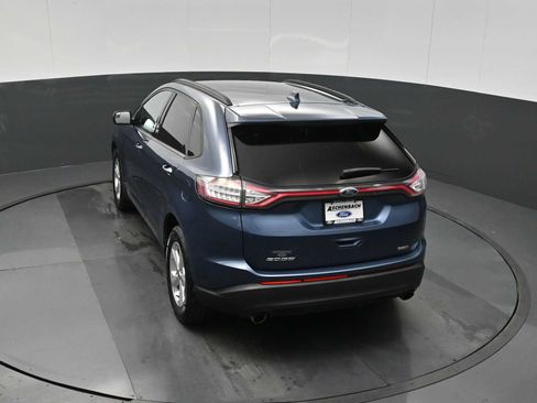 Used 2018 Ford Edge SE image 17