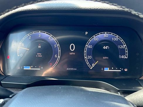 Used 2023 Jeep Grand Cherokee Limited w/ Black Appearance Package image 29