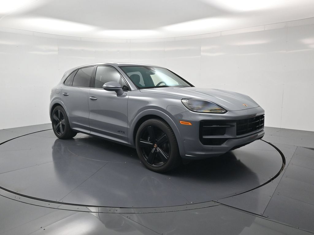 Used 2026 Porsche Cayenne GTS AWD/4WD image 48