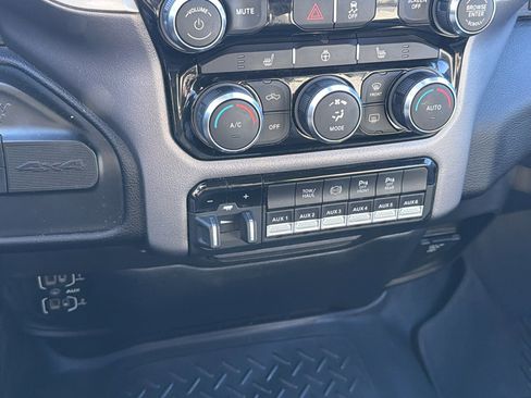 Used 2022 RAM 2500 Big Horn w/ Level C Equiment Group image 32