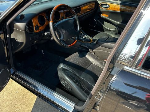 Used 2003 Jaguar XJ8 RWD image 80