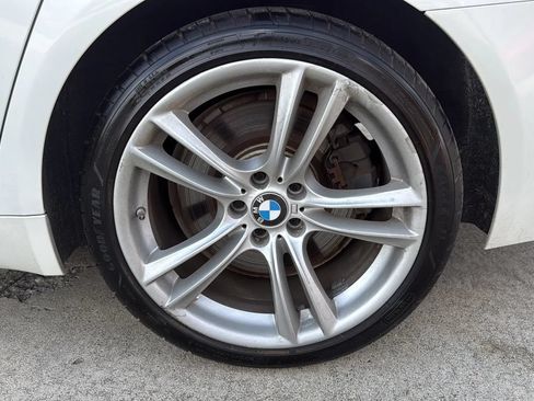 Used 2015 BMW 750Li RWD image 15