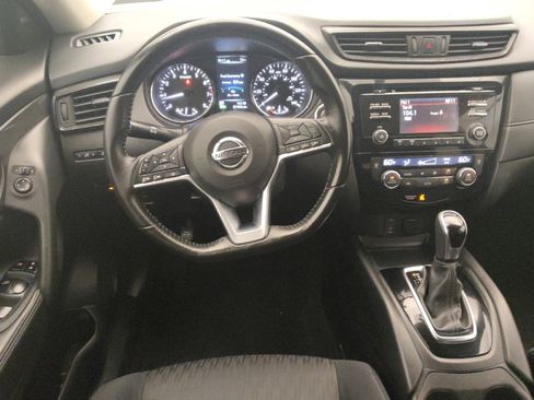 Used 2017 Nissan Rogue SV FWD image 22