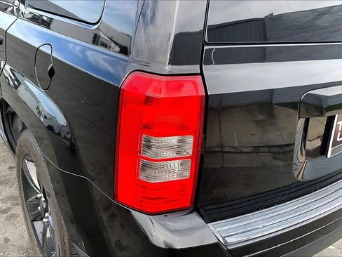 Used 2015 Jeep Patriot Sport w/ Power Value Group image 27