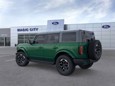 New 2025 Ford Bronco Outer Banks image 4