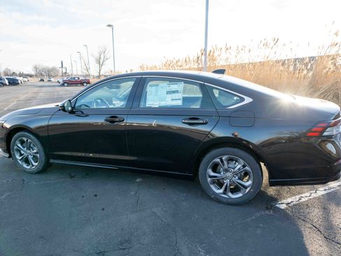 New 2026 Honda Accord EX-L image 4