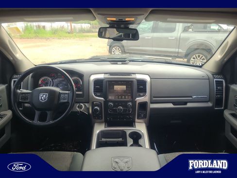 Used 2016 RAM 1500 Big Horn AWD/4WD image 19