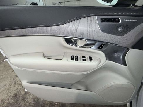 Used 2021 Volvo XC90 T8 Inscription w/ Protection Package Premier image 20