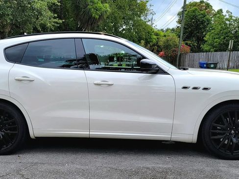 Used 2019 Maserati Levante AWD/4WD image 12