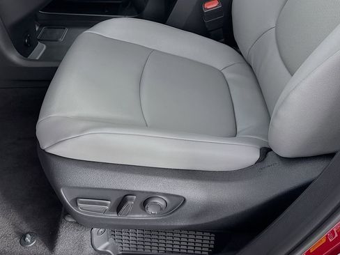 New 2026 Toyota Sienna XLE image 23