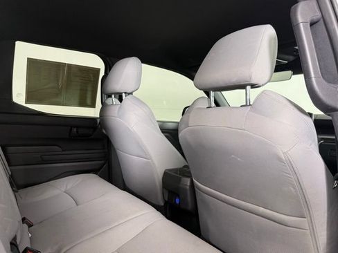 Used 2025 Toyota Tacoma SR5 AWD/4WD image 30