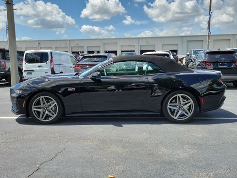 Certified 2025 Ford Mustang GT Premium image 6