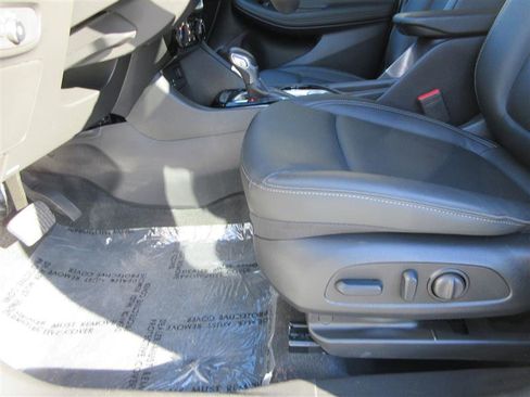 Used 2024 Buick Encore GX Sport Touring w/ Comfort Package image 22