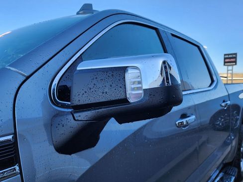 New 2026 GMC Sierra 1500 SLT image 13