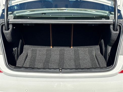 Used 2022 BMW 330i Sedan w/ M Sport Package image 18