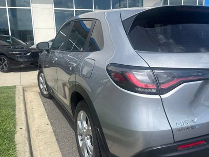 Used 2025 Honda HR-V LX