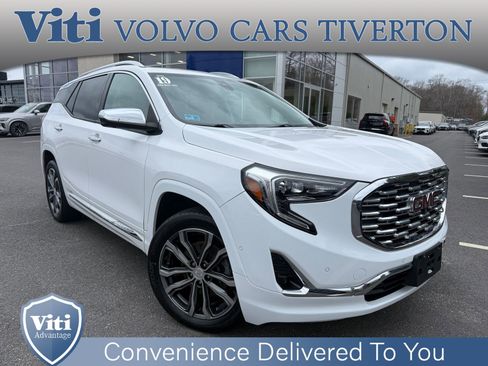 Used 2019 GMC Terrain Denali w/ Advanced Safety Package AWD/4WD image 1