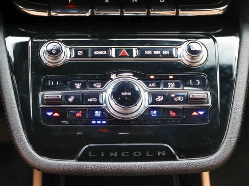 Used 2020 Lincoln Corsair Reserve w/ Appearance Package AWD/4WD image 12