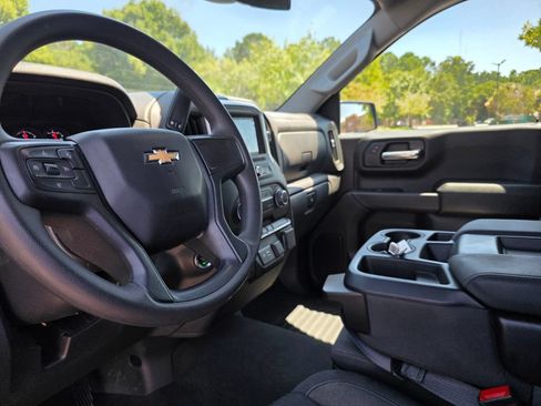 Used 2025 Chevrolet Silverado 1500 Custom AWD/4WD image 15