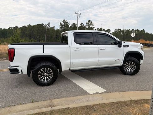 Used 2021 GMC Sierra 1500 AT4 w/ AT4 Premium Package AWD/4WD image 11