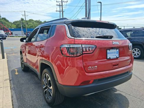 Used 2023 Jeep Compass Limited AWD/4WD image 13