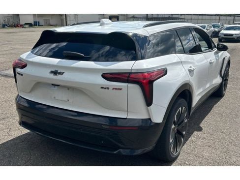 Used 2024 Chevrolet Blazer EV RS AWD/4WD image 3