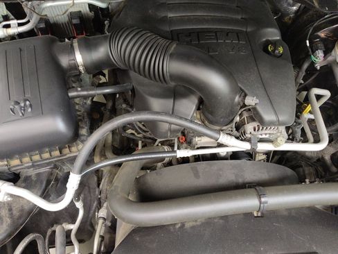 Used 2017 RAM 1500 Express AWD/4WD image 30