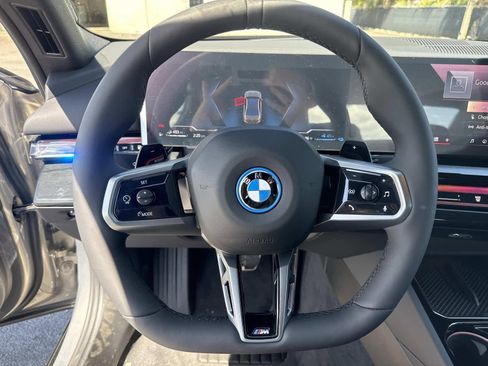 New 2026 BMW 550e xDrive AWD/4WD image 24