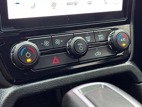 Used 2025 Ford Ranger XLT w/ Equipment Group 301A High image 26