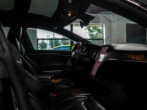 Used 2020 Tesla Model S Long Range Plus AWD/4WD image 9