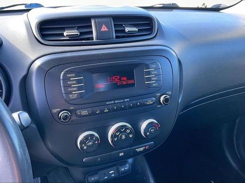 Used 2016 Kia Soul FWD image 6