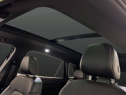 Used 2024 Volkswagen Atlas Cross Sport SEL R-Line image 12