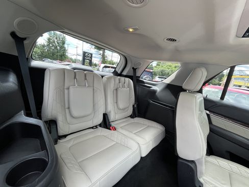 Used 2016 Ford Explorer Platinum AWD/4WD image 38