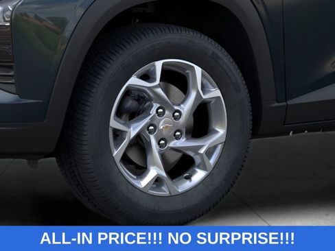 New 2026 Chevrolet Trax LS w/ LS Convenience Package FWD image 19