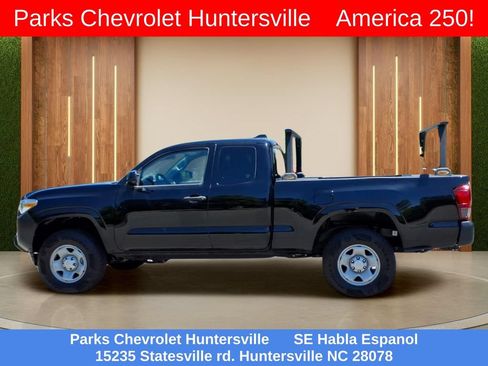 Used 2023 Toyota Tacoma SR AWD/4WD image 28