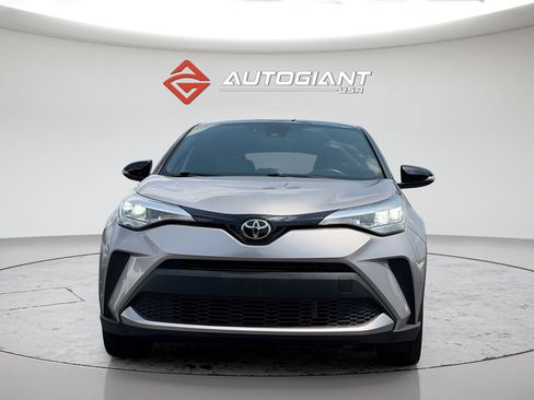 Used 2020 Toyota C-HR XLE FWD image 12