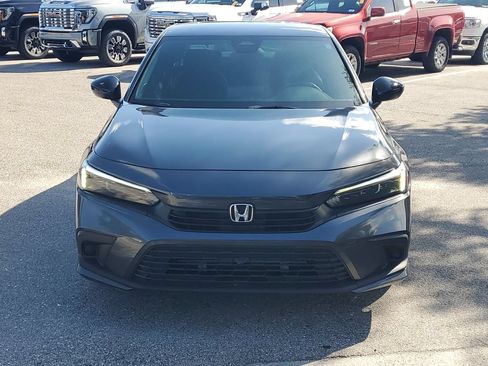 Used 2022 Honda Civic Sport image 2