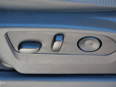 Used 2025 Chevrolet Silverado 1500 High Country image 18