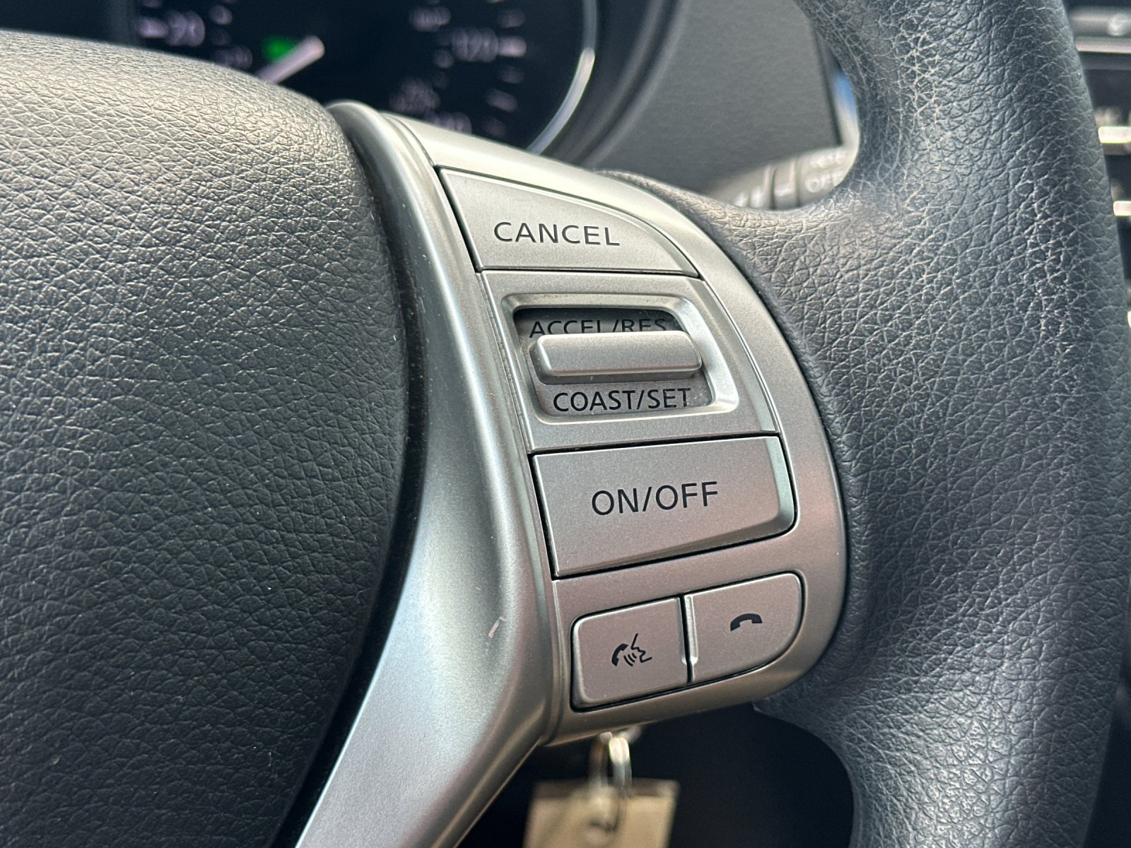 Used 2016 Nissan Rogue S w/ S Family Package FWD image 28