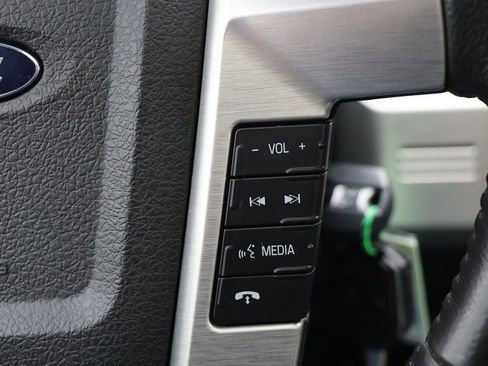 Used 2014 Ford F150 Platinum image 28