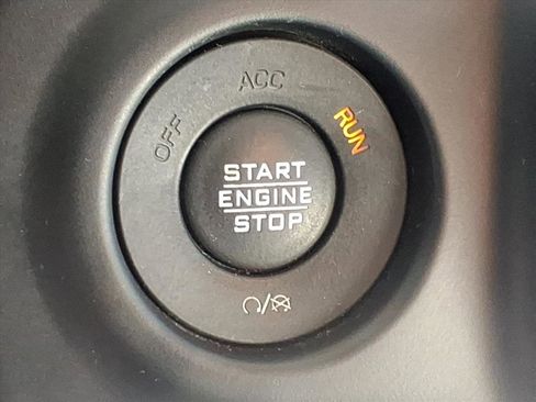 Used 2020 Jeep Wrangler Unlimited Sport image 23