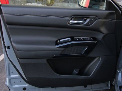 New 2026 Nissan Pathfinder Platinum image 14