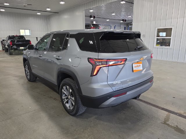 Used 2026 Chevrolet Equinox LT AWD/4WD image 6