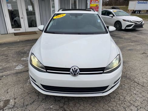 Used 2016 Volkswagen Golf S image 10