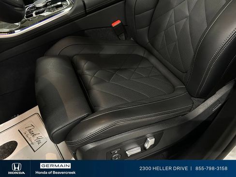Used 2025 BMW X5 xDrive40i w/ Premium Package AWD/4WD image 19
