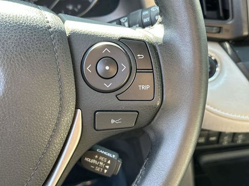 Used 2017 Toyota RAV4 Limited image 24