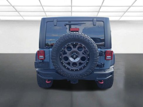 Used 2015 Jeep Wrangler Unlimited Rubicon AWD/4WD image 3