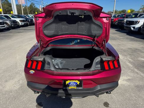 Used 2025 Ford Mustang Premium image 21